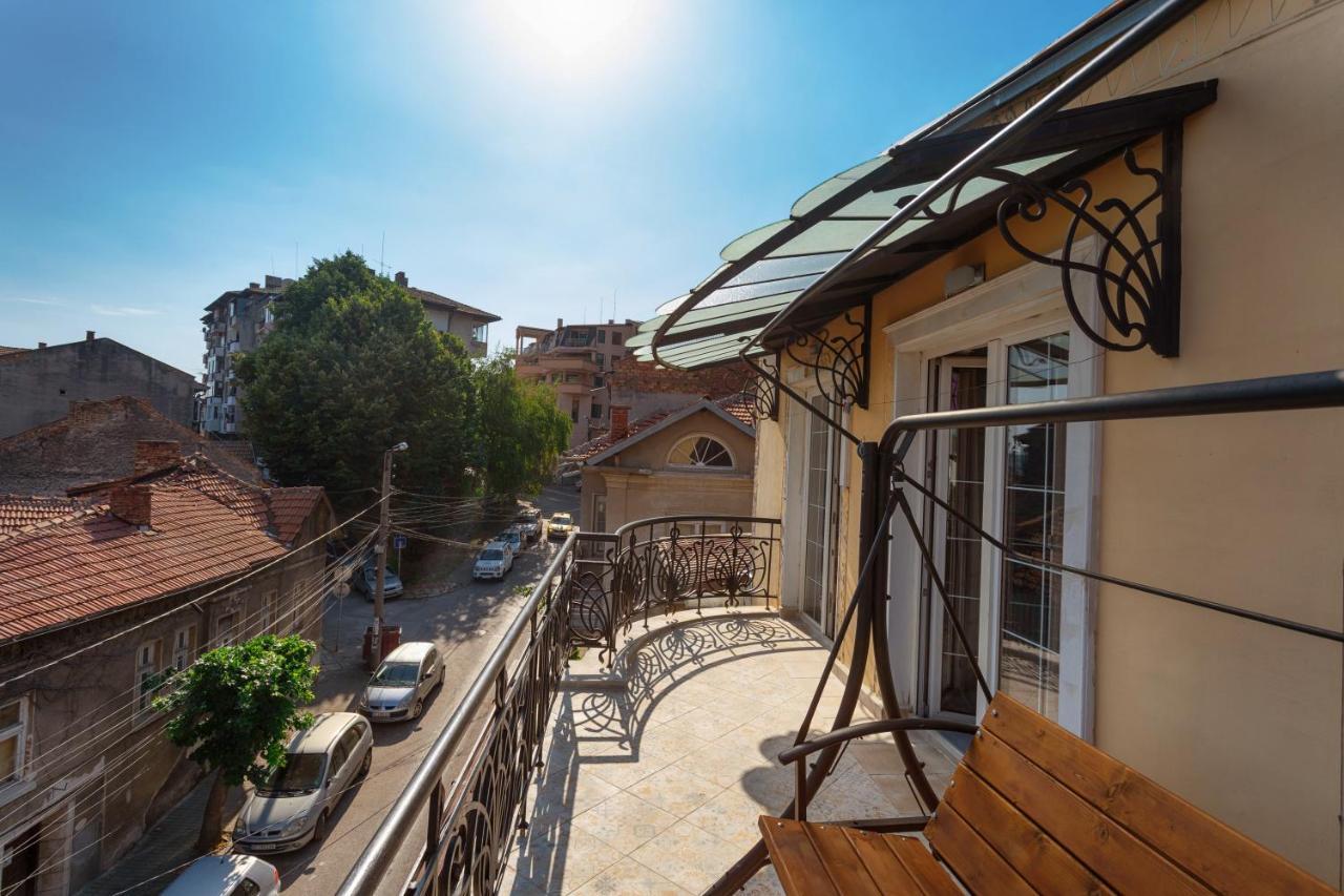 Luxury Private House In City Center Veliko Tarnovo Exterior photo