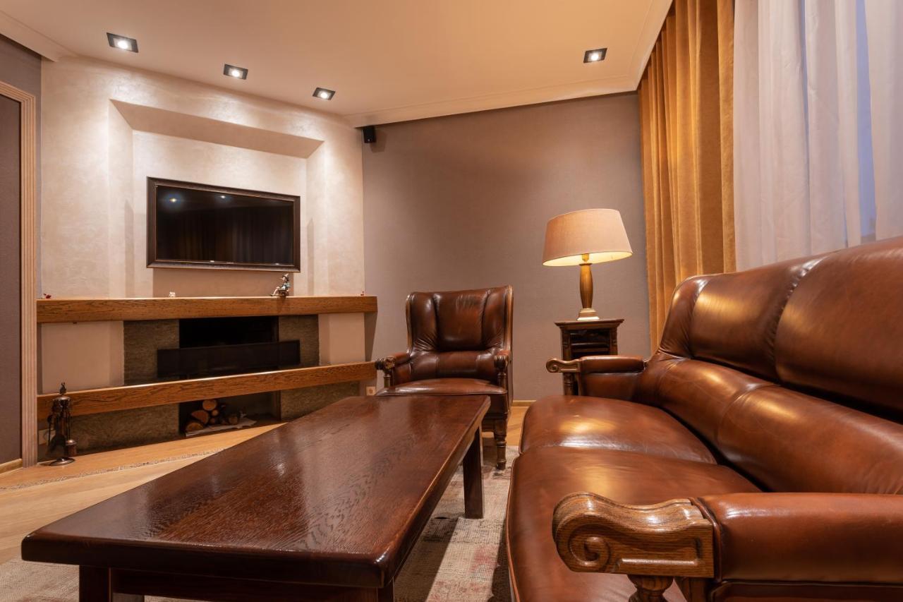 Luxury Private House In City Center Veliko Tarnovo Exterior photo